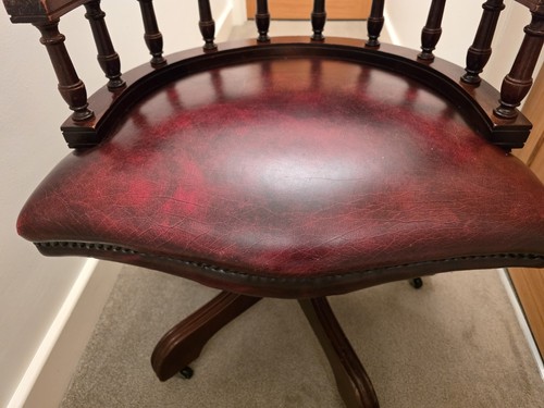 Captains chair dark - wood, frame